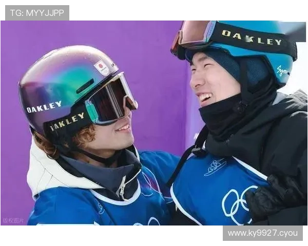 苏翊鸣米兰首金张虹颁奖盛时刻