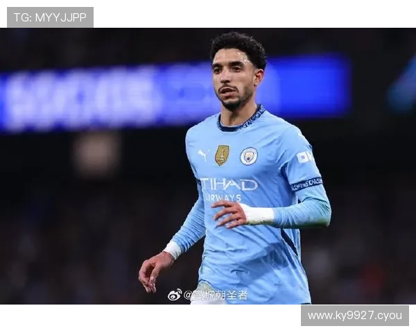 胡萨诺夫重燃希望成曼城新宠